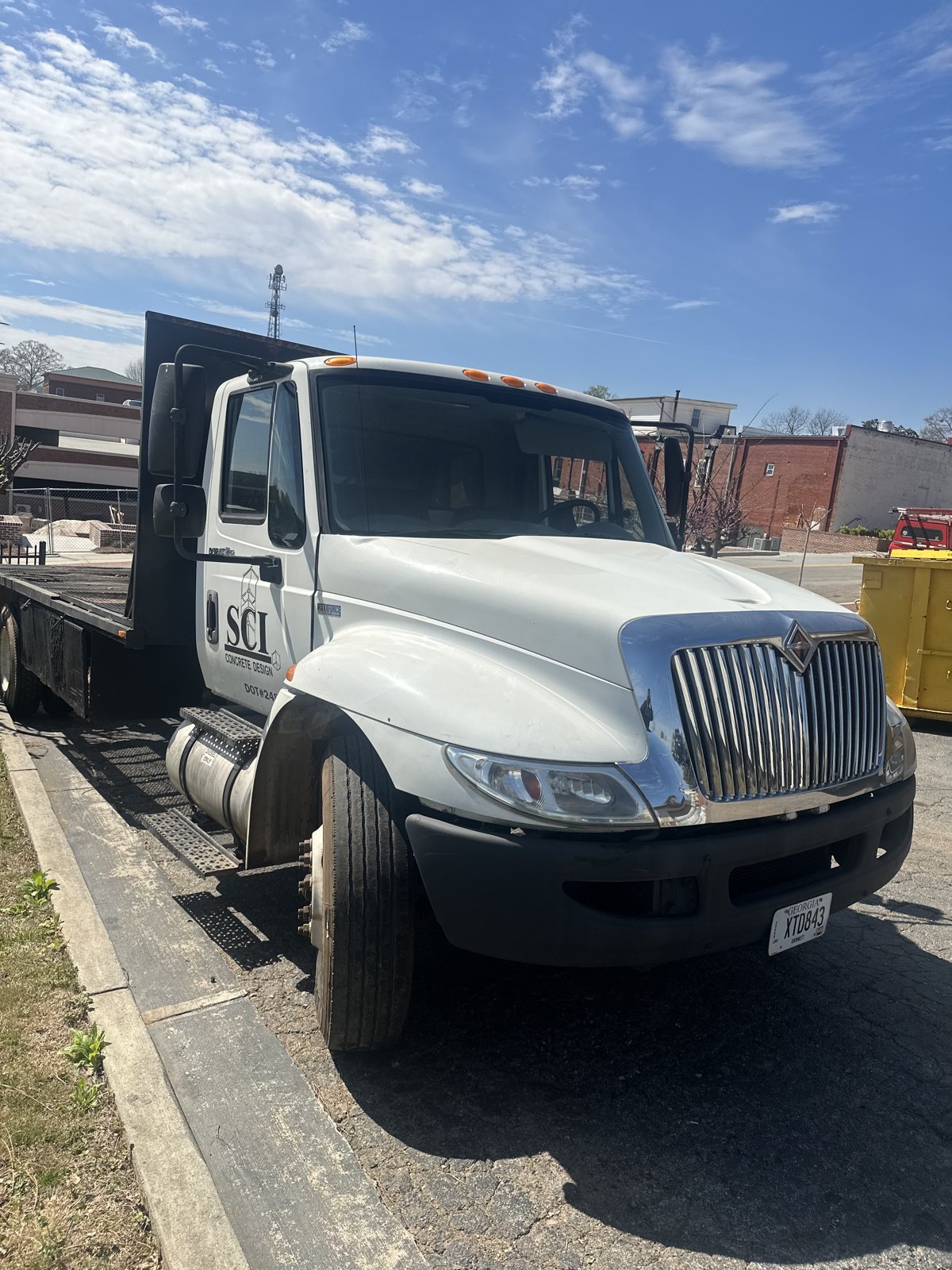 Equipment coordinated to the schedule on an active project