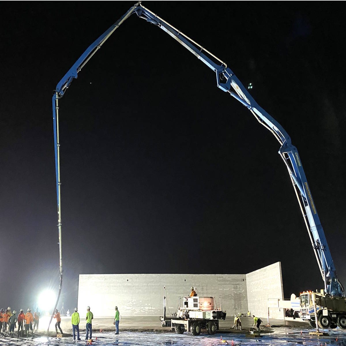 Foundation program with equipment and crews staged by SCI Management